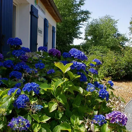 Holiday home Amazing With Garden Les Forges (Deux-Sevres)
