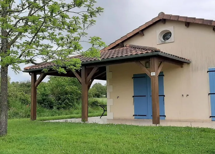 In Near Golf Course Сasa de vacaciones Les Forges (Deux-Sevres)