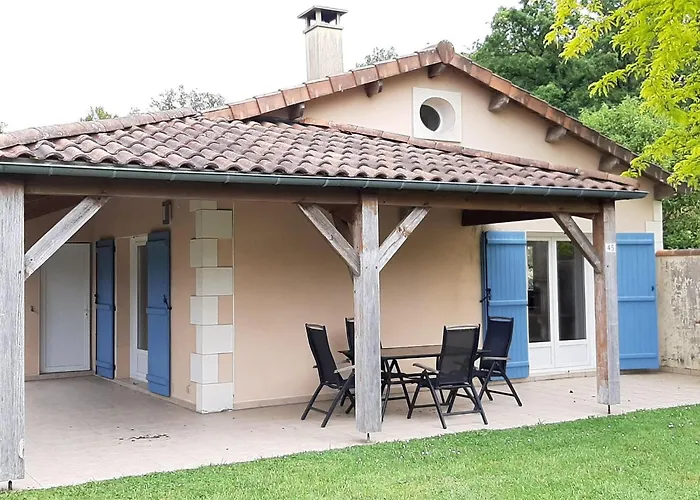 Сasa de vacaciones In Near Golf Course *